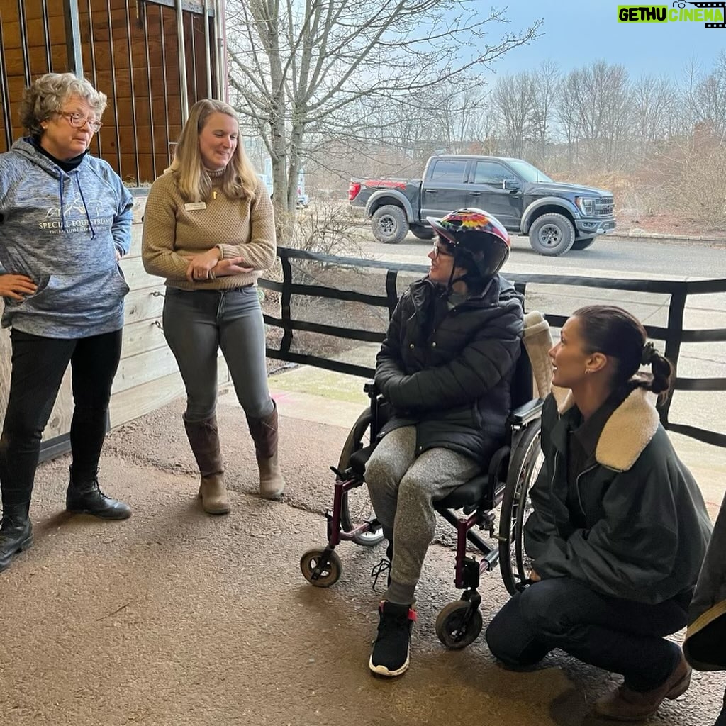 Bella Hadid Instagram - Had the best day at @specialequestrianspa with the sweetest and hardworking riders and volunteers. I feel so lucky to have experienced their magic and learn more about equine therapy and how deeply it can help people worldwide. I made friends for life! Thank you @path.intl for all that you do. You are so cherished and loved! PROFESSIONAL ASSOCIATION OF THERAPEUTIC HORSEMANSHIP INTERNATIONAL (PATH INTL) & SPECIAL EQUESTRIANS BARN AIM TO CHANGE LIVES THROUGH THE POWER OF HORSES BY PROVIDING EQUINE-ASSISTED SERVICES TO PEOPLE OF DIFFERENT ABILITIES.πππ @SPECIALEQUESTRIANSPA @PATH.INTL