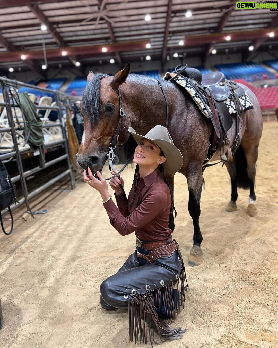 Bella Hadid Instagram - Best boy! Qualified for our first finals together❤️