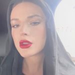 Bella Thorne Instagram - Blizzard and all and so totally worth it❄️⛄️💙 thank u so much @mammothfilmfestival for best director this short meant so much to me to create it - labor of love, sweat, tears and fake blood lots of it😂