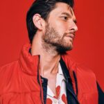 Ben Barnes Instagram – Finally having my #martymcfly moment!

I met @philteredphoto and @graphicsmetropolis at a food market and they randomly asked to take my picture there and then for a project… I was dubious but agreed… many years later I arrive at this photo shoot and there they are, crazy talented professionals and they took these terrific shots! Thank you for having me @abookof 

❤️💙

Photographer: @graphicsmetropolis
Interview + Production: @louielouie16
Fashion Styling: @styledbymersi
Grooming/Hair: @kimverbeck
Creative Direction/Graphics Designer: @philteredphoto
#ABookOf 

Muse: @realmikejfox Hill Valley