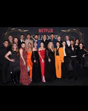 Ben Barnes Instagram - I feel so much love, affection and beaming pride for all the human beings in these pictures… 

We ‘made something’…

#shadowandbone #netflix #thursday 

🖤