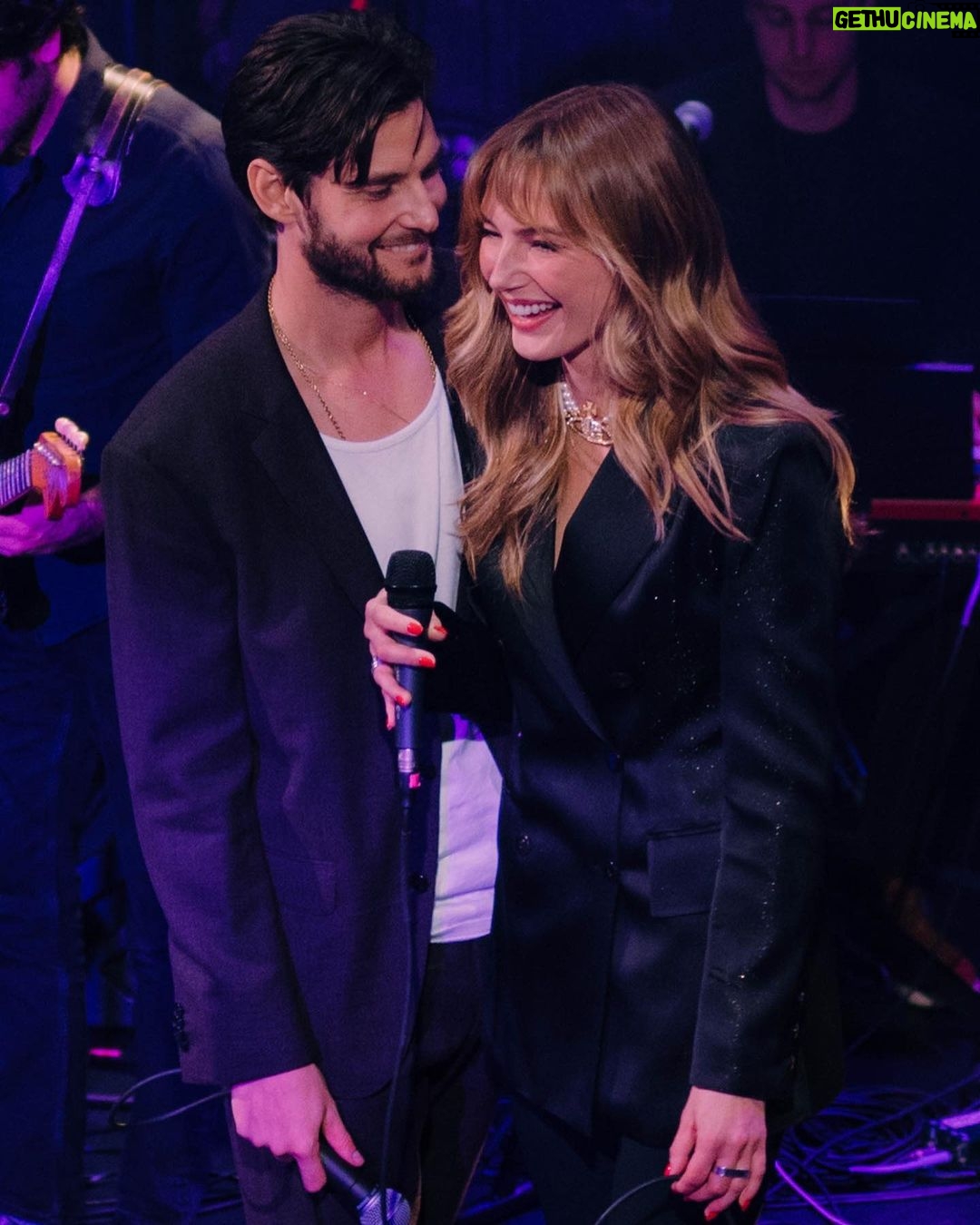Ben Barnes Instagram - Coming out my @boweryballroom bubble… 💜