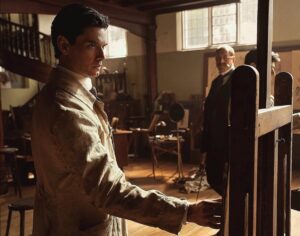 Ben Barnes Instagram - First episodes coming October 25th… 

Unlock your fears with ‘Pickman’s Model’ as part of Guillermo Del Toro’s ‘Cabinet of Curiosities’ starring @crispinhellionglover and myself in a sprawling, spooky, scary story…

#horror #guillermodeltoro #doriangrayvibesanyone?! #itsmuschtooscaryforme