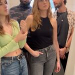 Ben Barnes Instagram - …there went the ☀️ #singingintheshower with my pals (who are some of the best singers ever!) @thehunterelizabeth @imcharlesjones @sophiajamesmusic @scarypockets 🚿 🎶 #harmony #whataweirdvideo The Shower