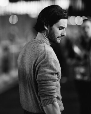 Ben Barnes Instagram - Thank you so much for the invite to the @f1lasvegas 

What a treat! 🏁🏎️💥

@heineken_us 
#HeinekenPartner
📷: @thvddeus @race.service @f1 #f1