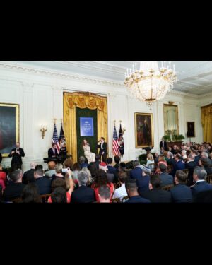 Ben Platt Instagram - such an honor to represent @paradebway and perform for Jewish American Heritage Month at the White House 🔯💕