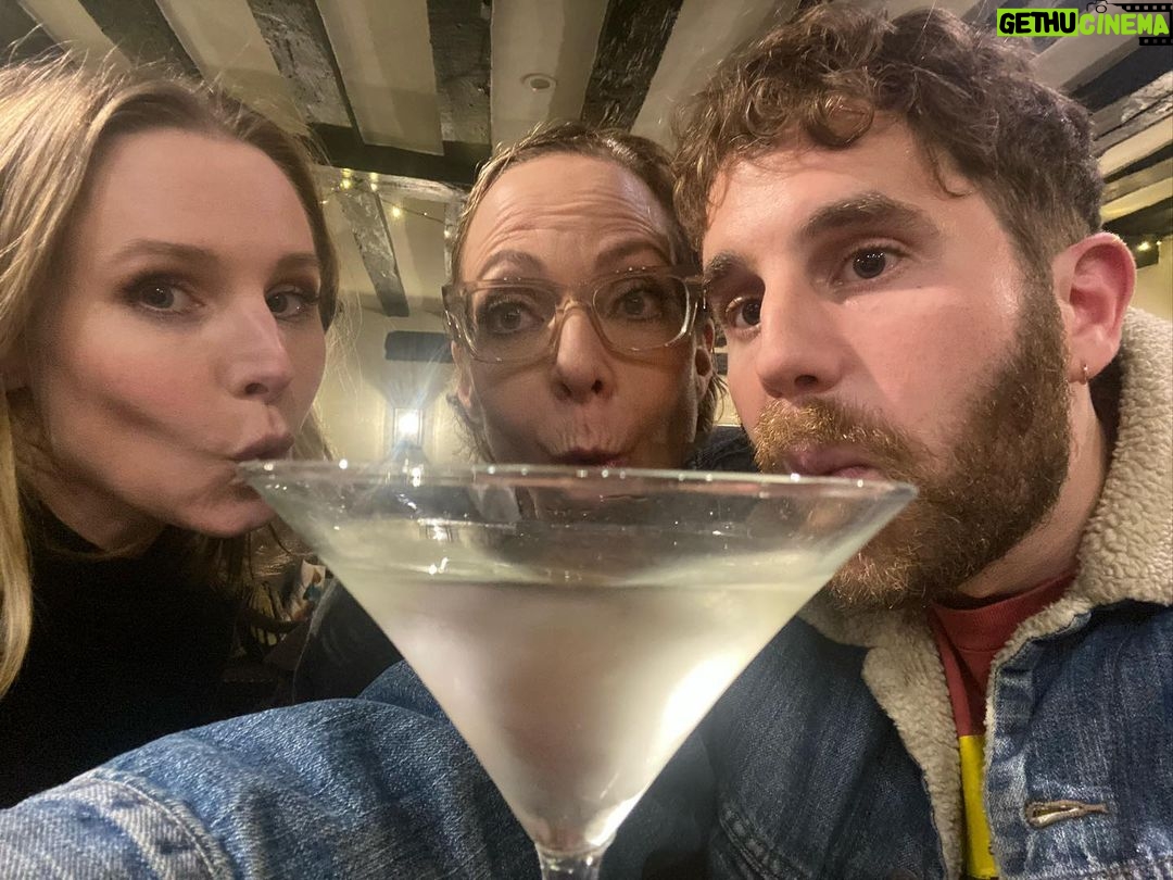 Ben Platt Instagram - Grateful for these angels and for the most unabashedly joyful working experience of my life. U can watch it on @primevideo now with ur fam 💕