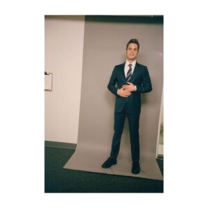 Ben Platt Instagram - me & the politician family throughout season 2