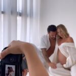 Benjamin Samat Instagram - Backstage Shooting Grossesse🤰🏼 Hate de vous montrer le résultat, on a voulu immortaliser les derniers moments avant l’arrivée de bebe 👶🏻🤍 #35sa