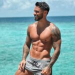 Benjamin Samat Instagram - 😎 La dernière photo … je ne fais pas ce que vous croyez 😅