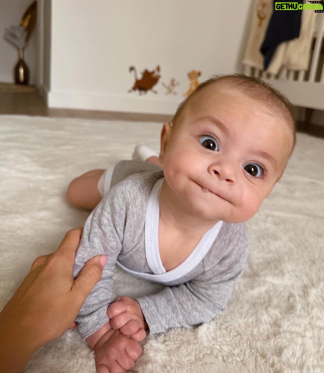 Benjamin Samat Instagram - Family Weekend 🤍🤪 Dubai, United Arab Emirates