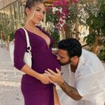 Benjamin Samat Instagram - 25/09/2022 ❤️ 2 ans d’Amour, de Rires, de Bonheurs, de Projets… il y a 1 an on accueillait Maya 🐶 on s’est marié 💍 et dans quelques jours notre Fils montrera le bout de son nez 👶🏻 Quand on rencontre la bonne personne tout est si simple… I ❤️ YOU Dubai, United Arab Emiratesدبي