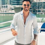 Benjamin Samat Instagram - Mes cheveux noirs commencent à me manquer 😌 Vous préférez Brun ou Blond ? Dubai, United Arab Emirates