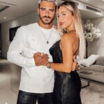 Benjamin Samat Instagram - Aujourd’hui cela fait 6 mois que j’ai rencontré celle qui me comble de bonheur chaque jour et celle avec qui je vois mon avenir ❤️ Je me languis de vieillir avec toi ☺️👴🏼👵🏼 Je t’aime Poussinou 🐥 Dubai, United Arab Emirates