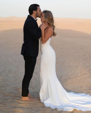 Benjamin Samat Instagram - Officiellement Mr & Mrs SAMAT 👰🏼🤵🏻‍♂️💍❤️

3 fevrier 2022 : Aujourd’hui a eu lieu notre Mariage Civil a l’ambassade 🇫🇷 de Dubai 🇦🇪Accompagnés de nos temoins, nous nous sommes dis : OUI je le veux !! 😍💍

Bien entendu… on compte Preparer, Organiser et Celebrer notre Mariage en France avec nos familles et nos amis !! 👰🏼🤵🏻‍♂️🥂💒