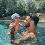 Benjamin Samat Instagram – L’amour inconditionnel ❤️ petit moment dans la piscine avec mon mini-moi ☺️ Marseille, France