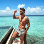 Benjamin Samat Instagram - 😎 La dernière photo … je ne fais pas ce que vous croyez 😅