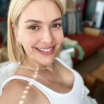 Bergüzar Korel Instagram - Storyde kalmasın dediniz👱‍♀️🤪