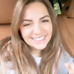 Bergüzar Korel Instagram - 10 gün önce başlattığımız, deprem bölgesindeki çocuklarımız için bayramlık alımı projesine gösterdiğiniz yoğun ilgi için ne kadar teşekkür etsek az. Desteklerinizle 6000'in üzerinde çocuğumuza ulaşabileceğiz ve artık bağış alımlarını durdurup paketlerimizi ulaştırma vakti. Her bir çocuğumuzun ismine özel hazırladığımız paketlerimizde hepinizin dokunuşu,şefkati,özeni ve sevgisi var. Sizler olmasaydınız bizler bunu yapamazdık. Hem bölgedeki üreticimize nefes oldunuz hem de çocuklarımızı mutlu ettiniz. Bu akşam itibarıyla bağış alımlarını durduruyor, heyecanla bayramlıklarımızı hazırlıyor ve listelerimizdeki adreslere ulaştırıyoruz. Hepinize sevgiler ve bir kez daha gönülden teşekkürler. 🤍 @berguzarkorel @iremguzey @selinkocc @eleledayanisma @cemtastekstil