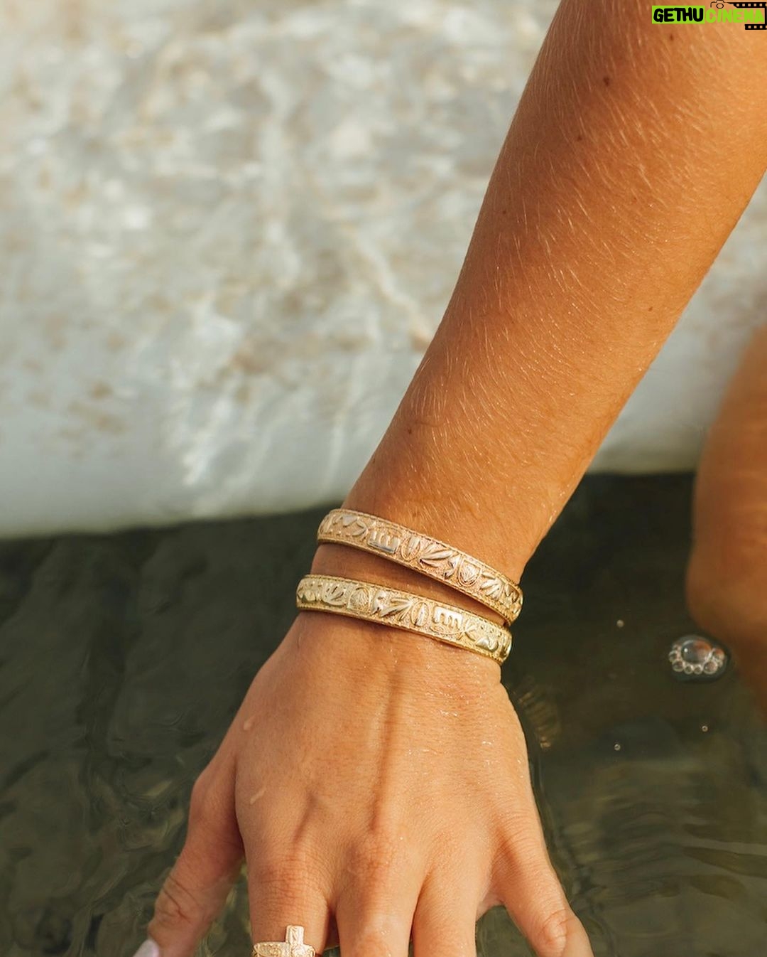 Bethany Hamilton Instagram - Stoked to announce the official launch of the @maecargo x @beautifullyflawedfoundation 3-piece jewelry collection — inspired by faith, Hawaiian lifestyle, and the beauty in flaws! 🌊 🌺 This beautiful line includes an adjustable ring, adjustable bracelet, and easy clasp necklace, all created with the adaptive needs of our Beautifully Flawed Retreat attendees in mind. Over the past few months, Kate, the owner of Mae Cargo, has poured her heart and soul into creating these beautiful pieces, capturing the essence of our retreats for those with limb difference to transform it into wearable art. Not only are these pieces gorgeous and handcrafted with the highest quality to withstand sweat, water, and the ocean, but they serve a greater purpose as well: The purchase of this line directly helps keep our mission of providing hope to overcome through Jesus. By purchasing one or more of these Beautifully Flawed collection pieces, 15% of each order goes back to our foundation to help support our programs for young women and men with limb difference. We are so grateful for Mae Cargo, this special partnership, and couldn’t be more excited for young women to feel adorable wearing this adaptive jewelry line. Link in the @beautifullyflawedfoundation profile to shop now and learn more about the collection! 📷 @taliapasheyphoto #MaeCargo #BeautifullyFlawedFoundation