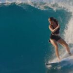 Bethany Hamilton Instagram - More happy mermaiding this year! 🤙🏼🏄🏼‍♀️🙌🏼🧜🏼‍♀️ I shared two new years goals on my blog this week. Comment “purpose” and I’ll message you to get them to your email! 🤗 @officialpublicsquare @everylifeco @cobianfootwear Hawaii