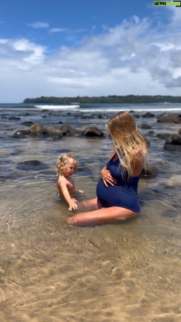 Bethany Hamilton Instagram - I believe every life is a blessing & a gift. Grateful to God for this lil guy & the sweet one soon to be born. 💛 Hope you have some time to reflect on the blessings in your life this weekend. #slowdown #gratitude