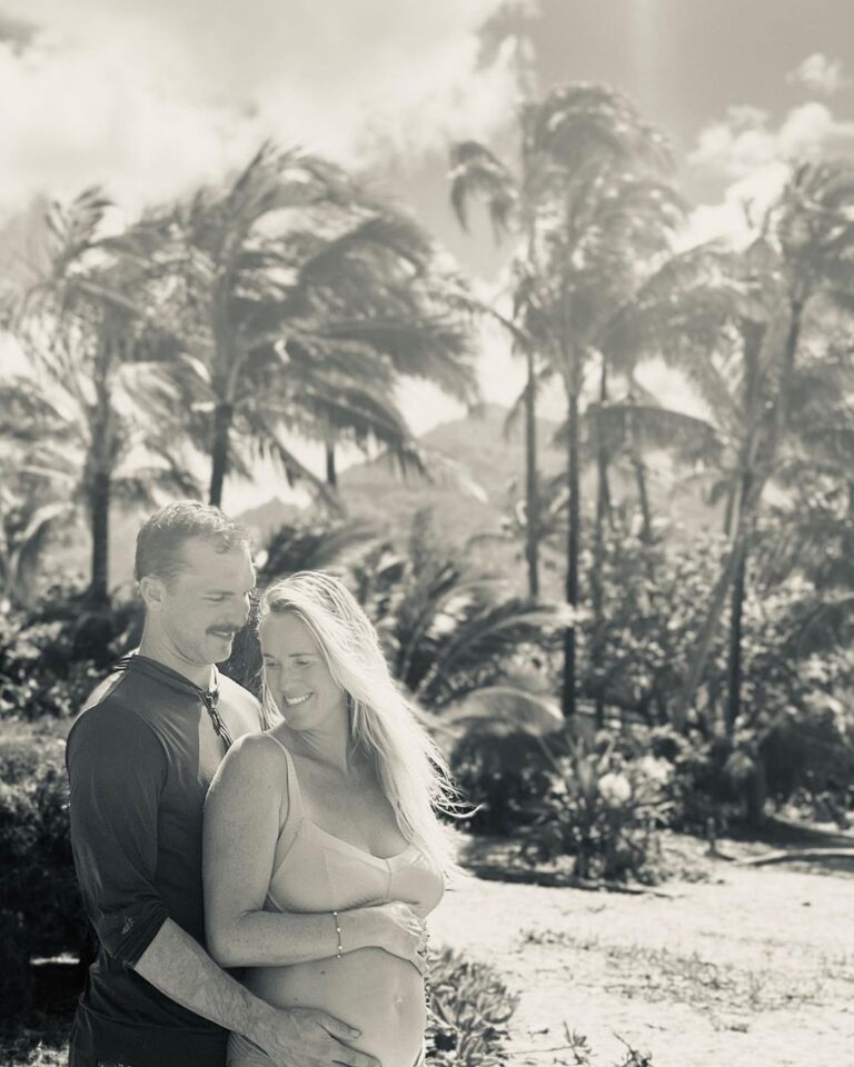 Bethany Hamilton Instagram - I always had the thought that we’d have 3 children… and here we are bearing our 4th! Can’t wait!!!! ♥️♥️♥️