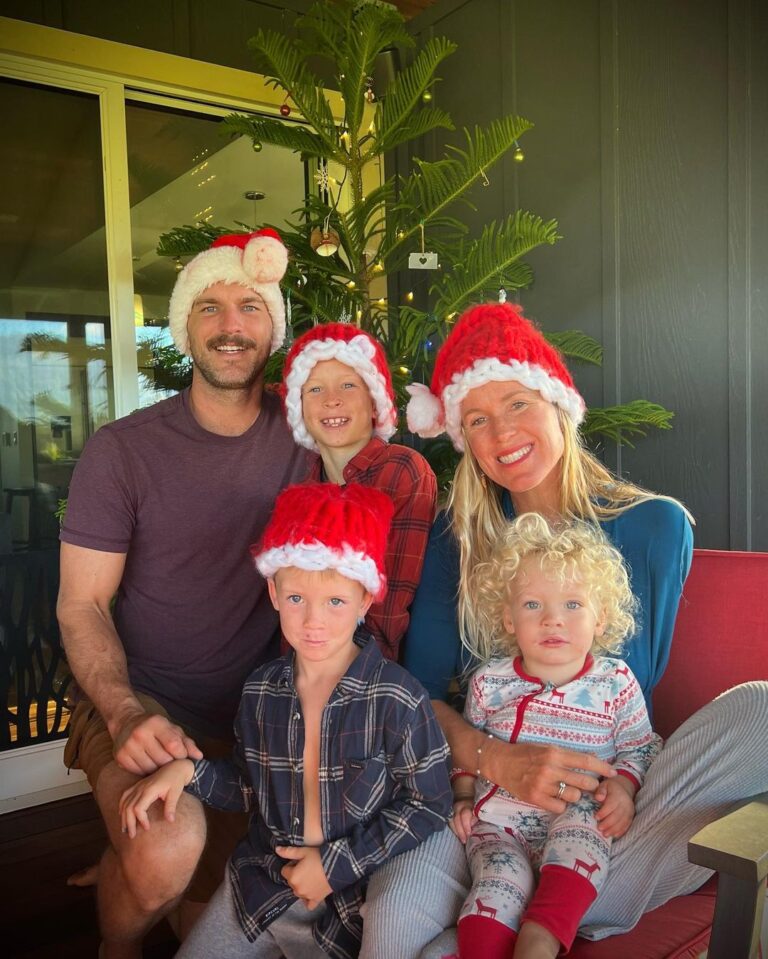 Bethany Hamilton Instagram - Merry Christmas to all of you from my fam to yours! Wishing you hope, joy and an overcoming mindset as you reflect on your past and as you move forward! Lots of love, Bethany