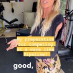 Bethany Hamilton Instagram - My physical preparation for heavy surf & competing at a wave like Pipeline! Plus my approach in the winter all the while being a mom! 🏄🏼‍♀️💛💪🏽 @vanssurfevents may likely run Friday-Sunday! I’ll post when it’s on. 😍 @ripcurl_women