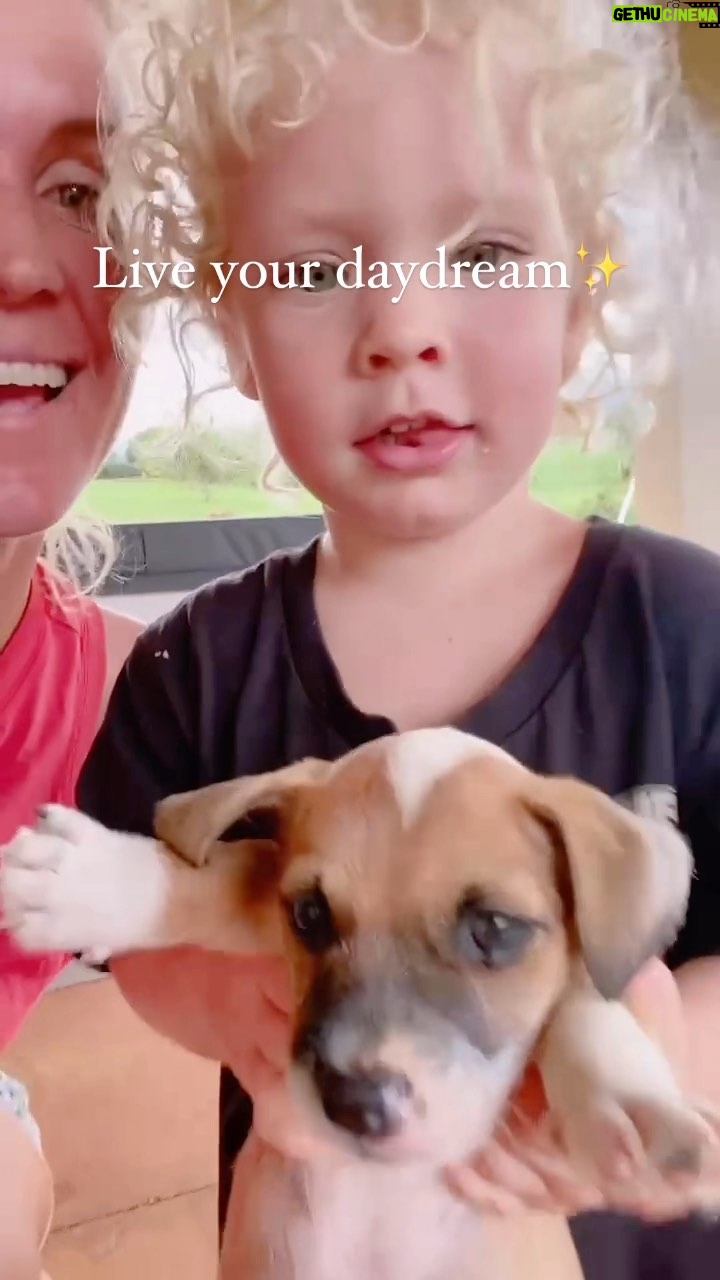 Bethany Hamilton Instagram - Life lately! ✨💛 👀 Definitely living my day dream and so grateful to be! There’s def some things that scare me but I’m praying about them and I’ll keep moving forward! Hope you can life each day to the fullest and make the most of what you’ve got! 💛✨🎤 Check out my Mother + daughter @ohanaexperiences mentorship program starting in January! On my website or in my Bio🤙🏽😁