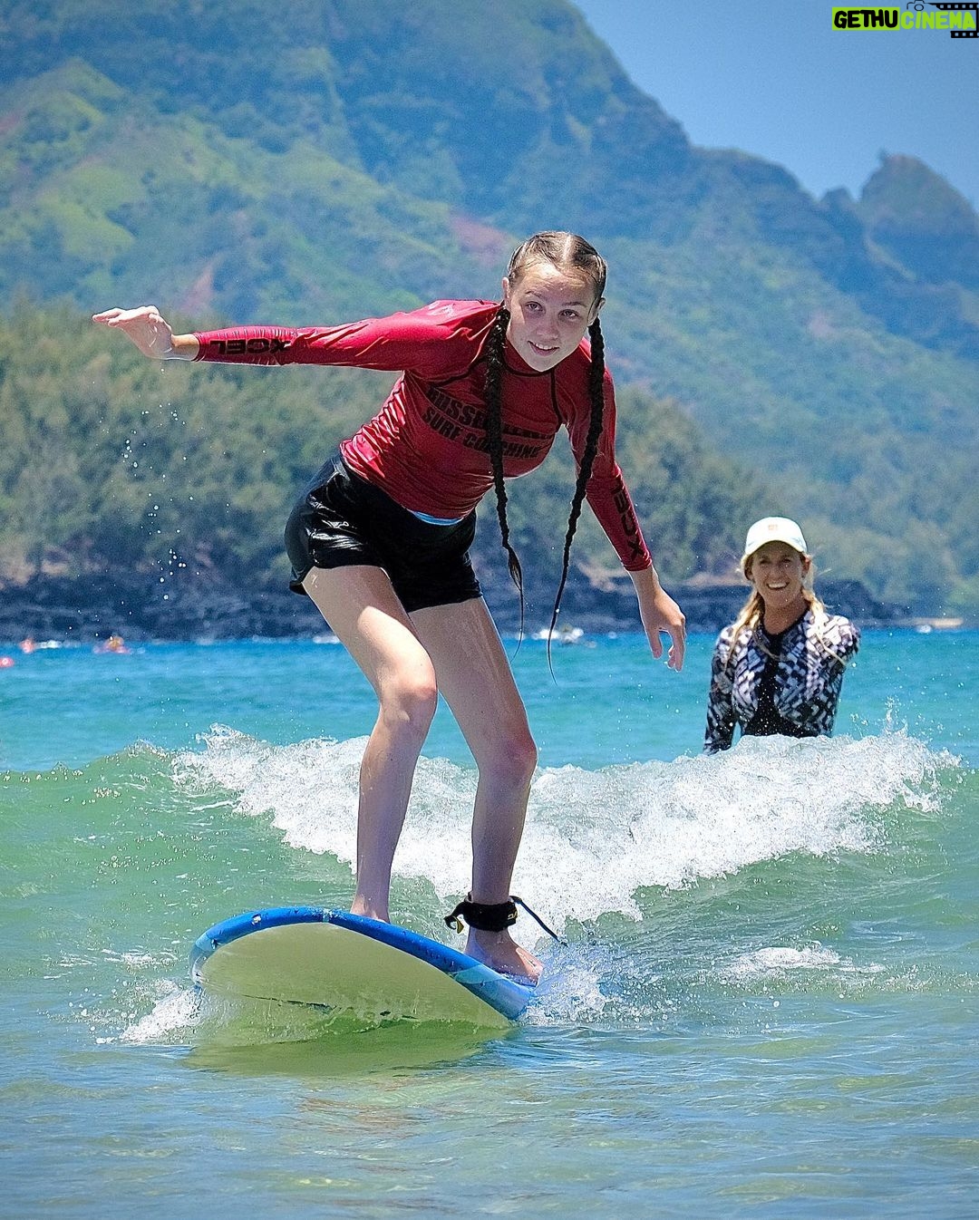 Bethany Hamilton Instagram - I’m a big believer in vitamin SEA 🌊 One of my favorite things about the @ohanaexperiences retreats is teaching all the moms and daughters to surf! It’s always so fun watching them brave the waves, and seeing everyone smile so much! Motherhood is such a gift, and the experience of mentoring these mothers and young ladies who join us in the ‘Ohana Experience is an incredible gift to me. You have one amazing chance to mentor your daughter so she can blossom and be confident in this wild world. Let’s partner on that and create a bond that will last! My twelve-week program is an incredible opportunity to have some scheduled mother-daughter bonding time set aside in this fast-paced world we live in. If you’d like to be a part of the next program this January, link in bio to learn more! #BHOhanaExperience #OhanaExperiences