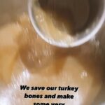 Bethany Hamilton Instagram - Turkey bone broth at its finest! Thanksgiving tradition 🙌🏽