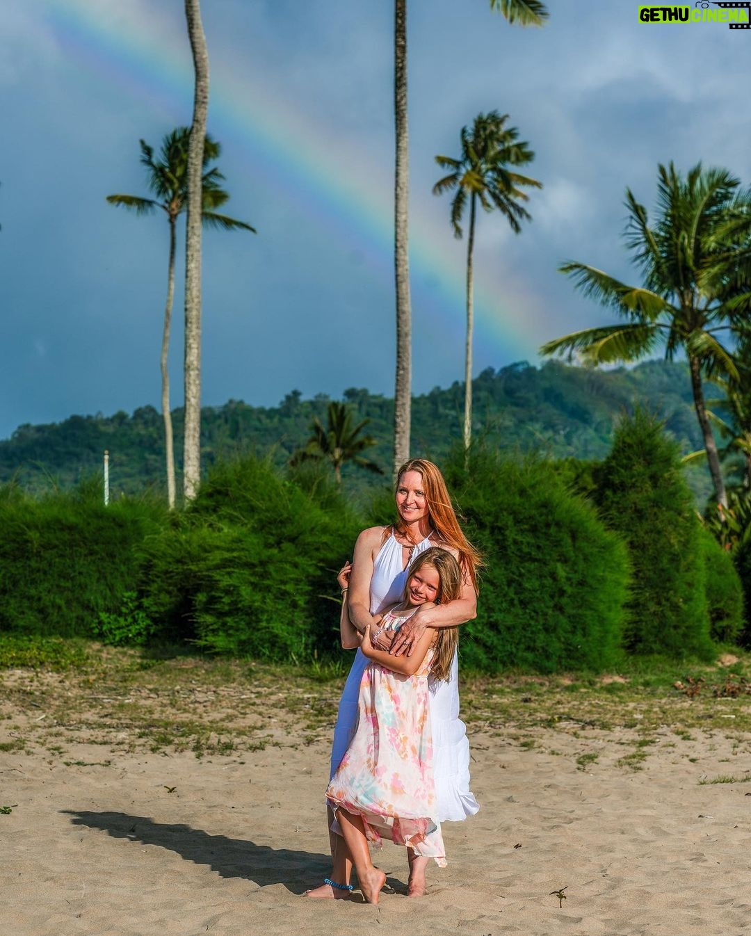 Bethany Hamilton Instagram - Life can be a whirlwind sometimes, and we forget to set aside time to be present. I believe it SO important to create space to honor and strengthen life’s most important relationships! This is especially true with moms raising daughters, because let’s face it, raising teenage daughters is not always a piece of cake. My mom was such a blessing in my teenage years❤️ I’m inviting moms and daughters to join me - live and in-person - for a deep, personal mentorship opportunity in my @ohanaexperience Mother Daughter program. ‘Ohana is about: 🌺 Strengthening your mother-daughter connection 🌺 Getting live weekly mentoring & coaching calls with me and expert guests 🌺 Receiving Christ-centered guidance 🌺 Enjoying a lovely 4-day mother-daughter retreat with me in Hawaii this Spring! Sometimes we moms forget to put down our busy work and create intentional time with our children. It’s those unforgettable moments that will refresh your joy and help you be at your best for her. Let me and my program help you along in your journey. Link in bio to book your consultation with one of our advisors now before we are completely sold out for my January to spring break program! #BHOhanaExperience #OhanaExperiences