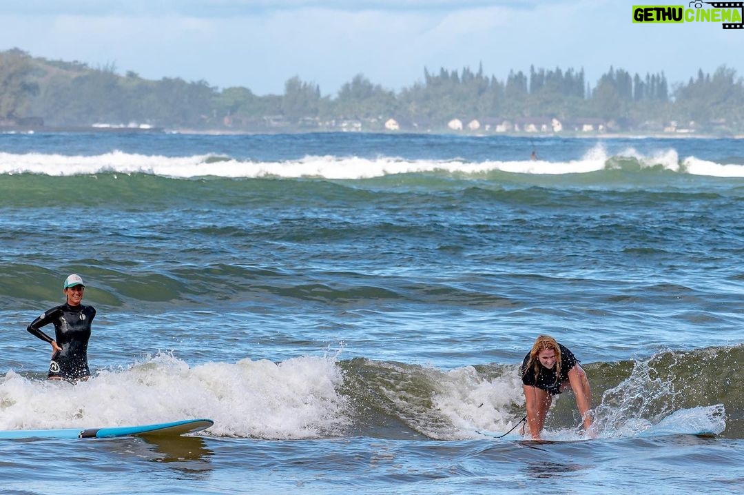 Bethany Hamilton Instagram - “Ohana has been an amazing experience connecting with God, my daughter, and other mothers. It was so worth it, relevant, such an investment in our relationship…It will blow you away and be so far beyond what you expected. You will be surprised on how God will go above and beyond.” - @ohanaexperiences mom I appreciate reading the testimonials from my ‘Ohana Mother Daughter Experience! The time together in this 90-day program is such a beautiful gift of bonding, mentorship, discipleship, and memories that will last a lifetime for moms and their teenage daughter. We’ve got a couple of spaces left in our January 2023 ‘Ohana Mother-Daughter program and I’d love for you both to join me. ‘Ohana is 11 live online weekly mentoring sessions with me for the two of you to grow closer together AND a three-night retreat here in Hawaii. Your time and attention is the best present you can give your daughter. I’m grateful for how much time my mom spent with me! Don’t miss your chance to go through this incredible journey with your daughter. Click the link in my bio to learn more and reserve your spot! #BHOhanaExperience #OhanaExperiences