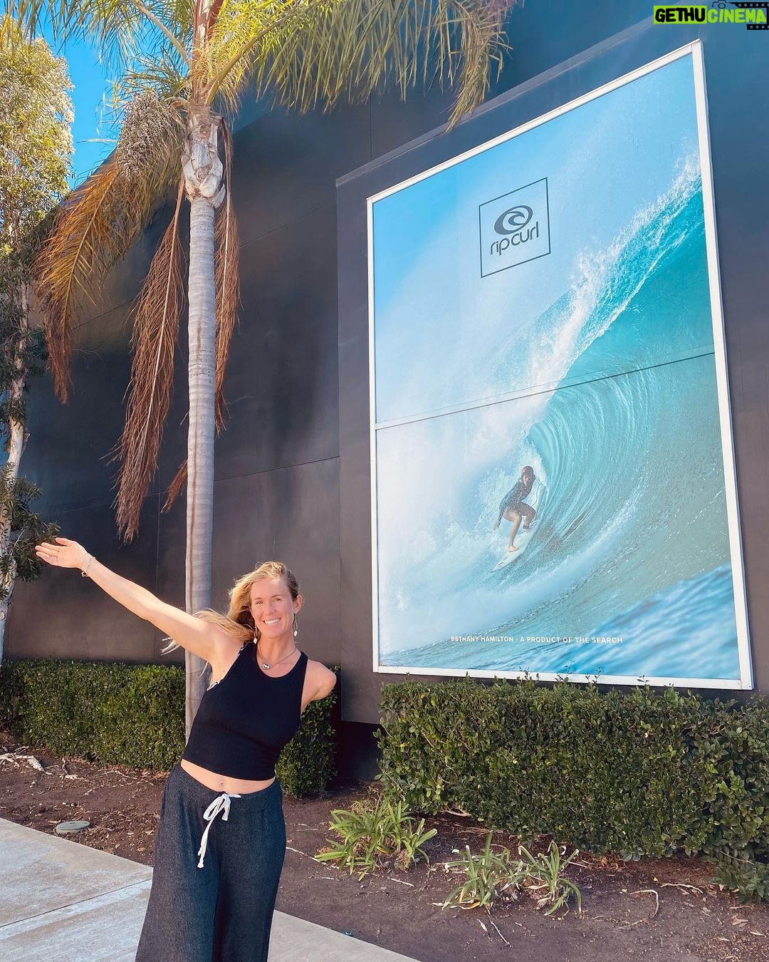 Bethany Hamilton Instagram - A thank you to @ripcurl_usa •The Ultimate surfing company• for your support that allowed me to really surf my heart out the last 20+ years! And hence have my ripple effect! 🏄🏼♀️🌊✨ Grateful💛💛💛 @ripcurl_women @ripcurl_aus #thesearch Photo: Pipeline Winter 2022 💛 Second slide showing my boys 🔈on!