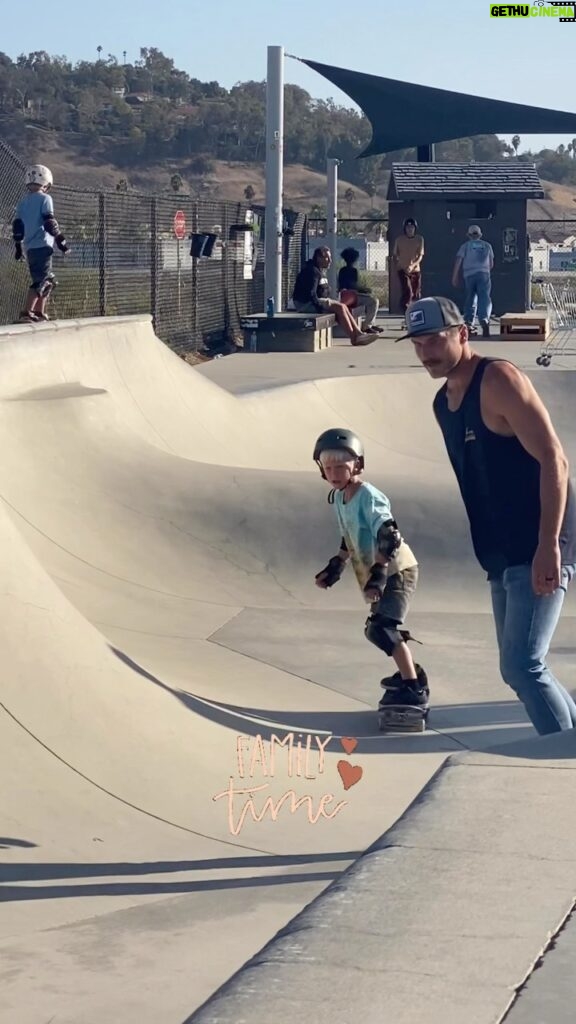 Bethany Hamilton Instagram - Love how my hubby gets in the mix with our boys🤎🛹 As our boys are growing we are always looking for how we can do more together! It is FUN to say the least!