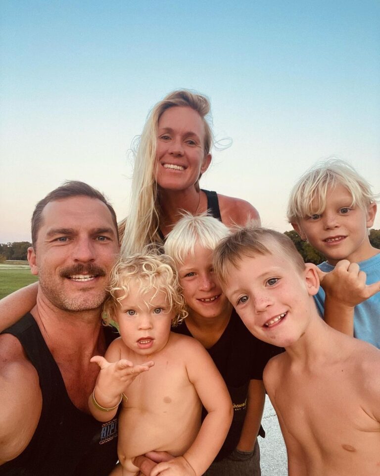 Bethany Hamilton Instagram - Super stoked smiles after an epic day, Micah trying to throw a shakas🤙🏽 & a deer 🦌 prancing off into the gorgeous sunset! Work, friends and play all mixed in for an epic time with a lot of rad people!!!