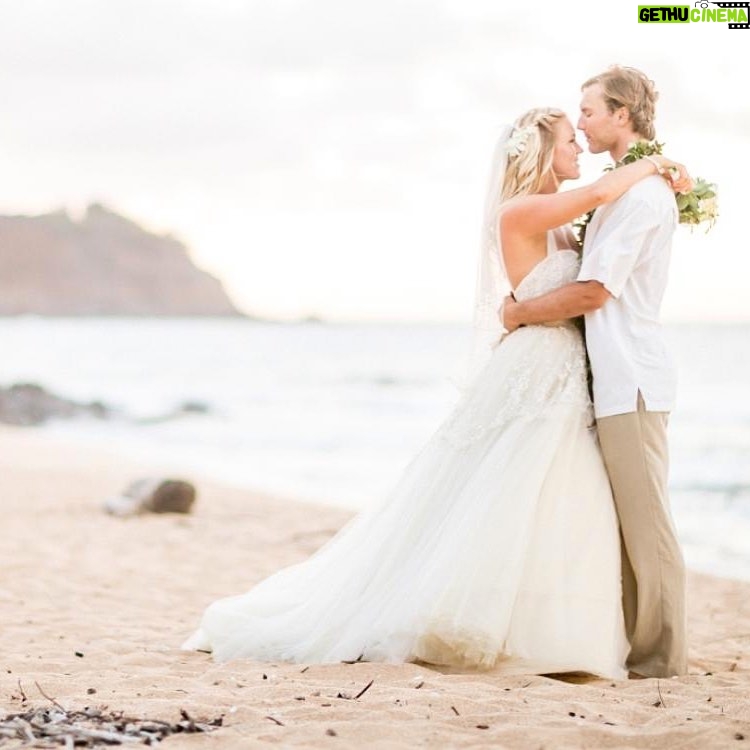Bethany Hamilton Instagram - Celebrating 9 years of marriage this week!!! “What therefore God hath joined together, let not man put asunder.” Blogpost by Adam is live! 🤍🤍🤍 My prayer 🙏🏽 for my marriage is this✨ From the book in the Bible : Mark 10 And Jesus answered and said unto them, For the hardness of your heart he wrote you this precept. 6But from the beginning of the creation God made them male and female. 7For this cause shall a man leave his father and mother, and cleave to his wife; 8And they twain shall be one flesh: so then they are no more twain, but one flesh. 9 What therefore God hath joined together, let not man put asunder.