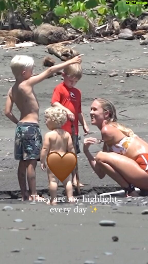 Bethany Hamilton Instagram - I can cry watching this and just pondering on how blessed I am to share life with these beautiful souls. We get to choose how we spend our time. Seriously wanting to slow down even more. 🥲🥰🙂Loving this and these amazing boys right here every day🤎🤎🤎 See my blog for my thoughts on life, family, health, faith and slowing down.
