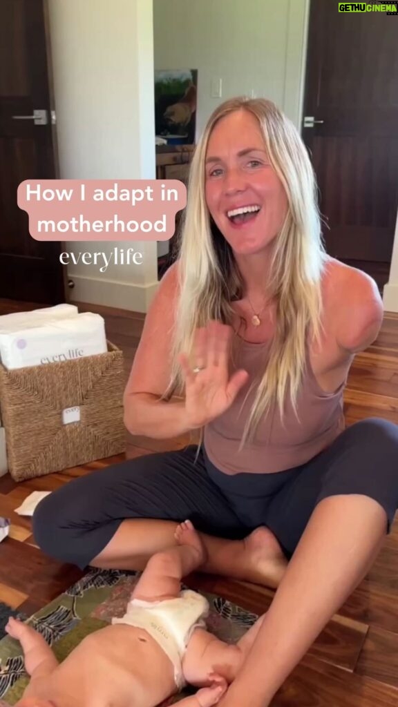 Bethany Hamilton Instagram - “Joyfully adapting in motherhood: Diaper change edition! Going into motherhood I was so nervous with all the changes that would come! Fast forward, 4th baby, I’m so grateful for the personal growth it brings and that God sharpens me through it all. And stoked to have epic @everylifeco diapers that make a beautiful impact on others! Use code BETHANY10 for 10% off your next order at EveryLife.com 🩵”