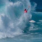 Bethany Hamilton Instagram - Thank you @vanssurfevents for the opportunity to compete at such an incredible wave! 🌊 Every opportunity the women get out there — it seems like we’re getting better and better! This event, the surfing level the ladies brought to the table, was so incredibly inspiring for the sport of surfing!!! 🏄🏼‍♀️🙌🏾🌊 Pipeline Masters, North Shore Oahu