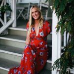 Bethany Hamilton Instagram - I’ll be honest, I’m not a raving fan of social media. But, I do work hard to keep up a strong presence on the platforms so that I can encourage and connect with all of you and the world! 🗺️🤙🏼 Social media is not all bad, but sometimes it can be a struggle to use it well! Before I know it, I’ve just spent way more time scrolling than I meant to or I’m looking at a friend’s post instead of looking at my son’s face when he’s talking to me. As much as it’s fun to get dressed up for photos like these you’re seeing, it is not my every day reality with my husband, 3 boys, and daughter! 💛 Today I wanted to share some of my tops tips for keeping social media at a healthy distance. 1. Remember comparison is the thief of joy! Any second you recognize you may be slipping into believing your life is less than someone else’s… take a break. 2. Encourage those who God has called you to! Remember why you’re here – that could be as simple as being a light in a dark place. 3. Stay in today’s reality. Spend more time with your people without your phone. Put your phone in a separate room at night to remove distractions and get deeper sleep. 4. Create more than you consume! Get back to a life of creating, enjoying your activities and life giving pastimes. I would love to know what helps you keep social media boundaries and even how you implement them in your family! 👇🏼 Share below!!