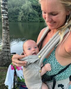 Bethany Hamilton Instagram - So grateful to be her Mama! Alaya has been a ray of sunshine lately! She’s so sweet, physically strong and fairly easy going! She get a lot of attention from her big brothers and she loves them with her smiles! Sweet moment captured by my Dad♥️