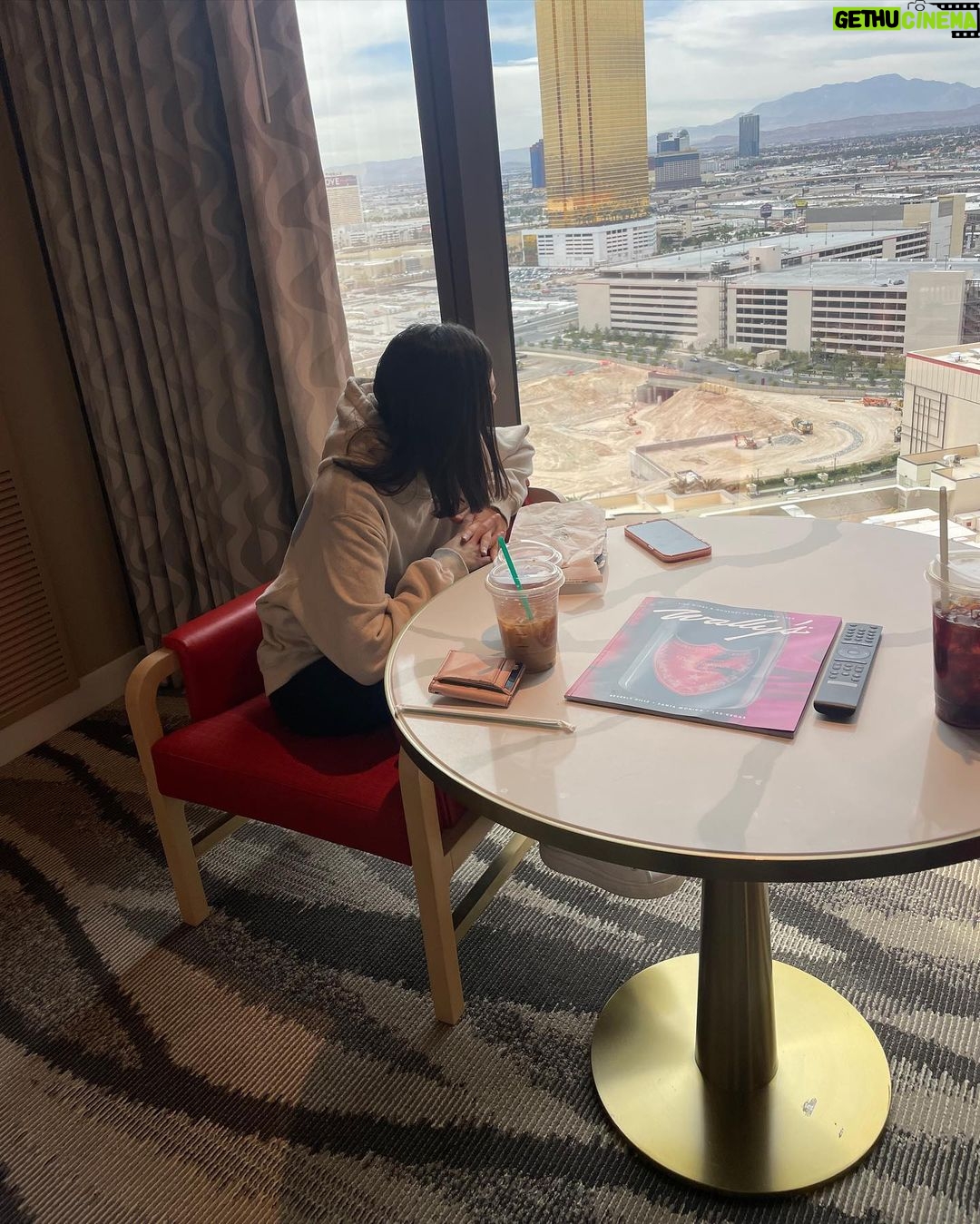 Bethany Mota Instagram - what a weekend !! Las Vegas, Nevada