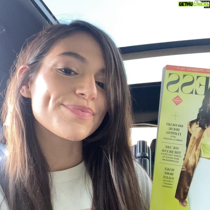 Bethany Mota Instagram - SO grateful to be on the cover of @successmagazine Nov/Dec issue 😭☺️ On newsstands now!!! I got to talk all about my experience in social media, personal challenges, and some other ✨business✨ stuff lol ❤️ go get yours now and send me a pic !! Thank you to @successmagazine and the incredible team that made me look like i didn’t just get 2 hrs of sleep the night before 😘 Photography: @christopherpatey Writer: @catherinedownes Makeup: @alexisoakley Hair: @courtneynansonhair Styling: @catwrightstyle Downtown Los Angeles