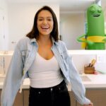 Bethany Mota Instagram - Don’t let this happen to you! Switch over to my friends at @CricketWireless who you can count on to keep you connected! #CricketWirelessInfluencer Thanks to @cricketwireless for being so awesome, had a blast making this! :)