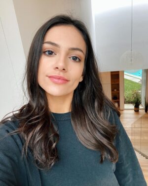 Bethany Mota Instagram - quarantine has consisted of me dressing up to go to my living room and becoming a pro at finding the best selfie windows 🤷🏻‍♀️ how are you all doing? sending everyone love ❤️