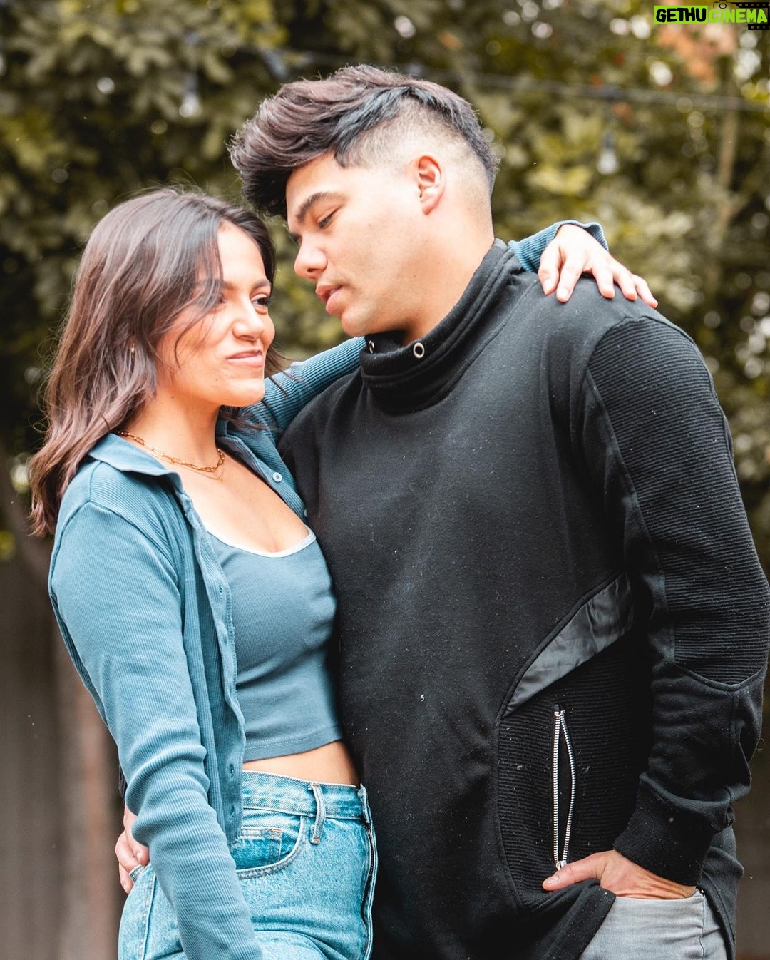 Bethany Mota - 111.5K Likes - Merry Christmas from our family to urs!!!!! ๐๐๐
๐ธ: @justfeng
