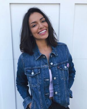 Bethany Mota Instagram - Hi friends! Exciting news! @VSPINK is honoring the next generation of women who choose to dream BIG through the launch of their PINK GRL PWR Project! I’m so honored to be a part of this campaign, serving as a judge alongside so many inspiring women. This project will award 20 recipients with a prize to develop their own original ideas to help empower themselves and the world. HOW COOL?! Big thanks to VSPINK for allowing me to help tell this incredible story! #PINKGRLPWR 💕💪🏼
@allysonbrianna 
@caitlincrosby 
@ayakanai 
@payal 
@alliwebb 
@heatherhallgalle 
@cyllasenii 
@nickib146
