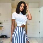 Bethany Mota Instagram - Big thanks to the de focus tool for making the huge mess in my bathroom look less tragic. I appreciate you 🙌🏻😁 #mybathroomisscary Los Angeles, California